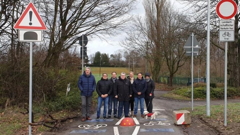 Verkehrsberuhigung und Umwidmung zur Fahrradstraße am Ostcharweg