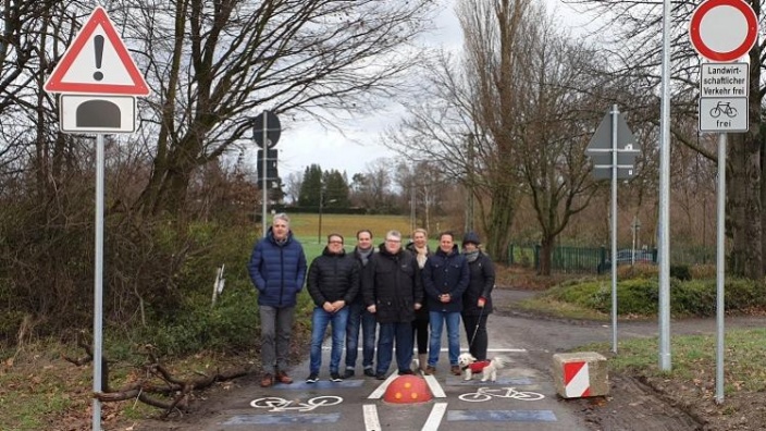 Verkehrsberuhigung und Umwidmung zur Fahrradstraße am Ostcharweg